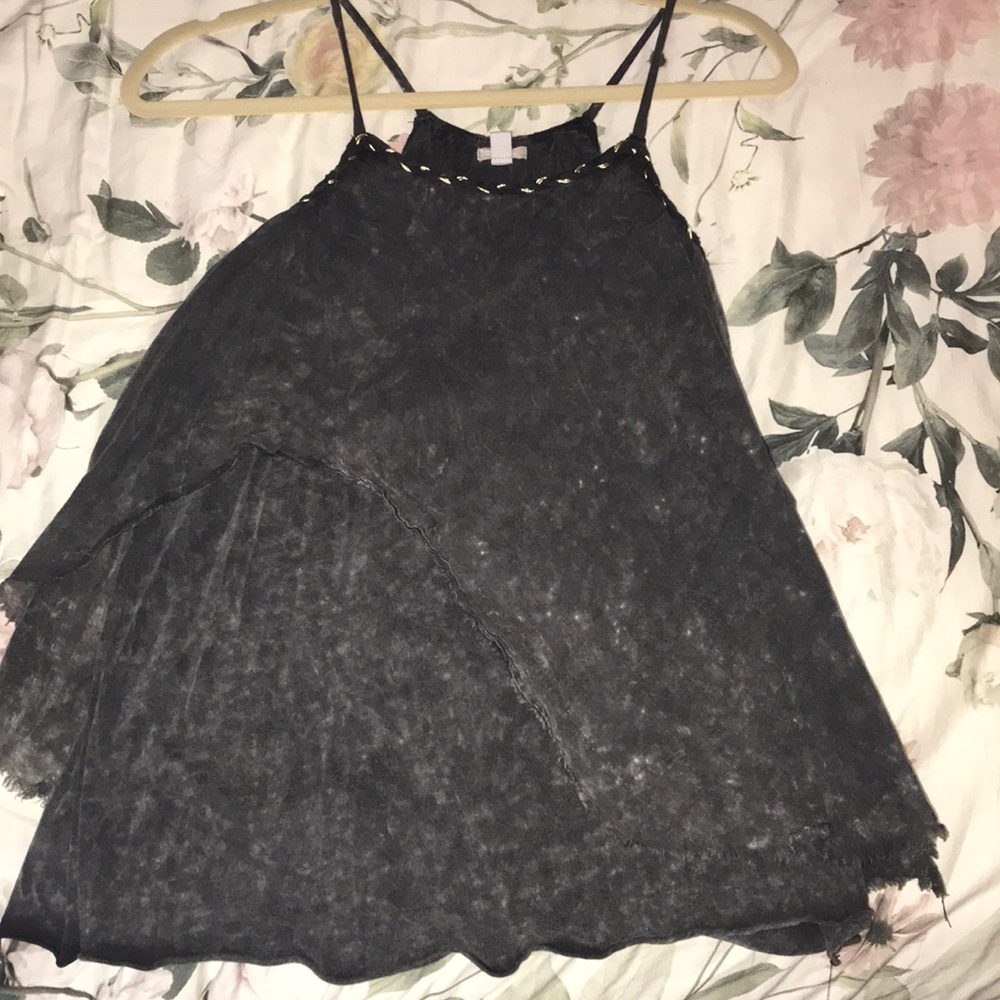 Ecote grey/black and gold top